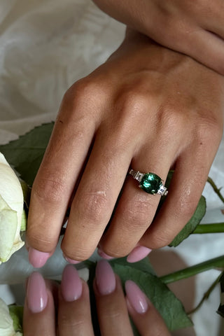 Cocktail ring, white and yellow gold 750. Green tourmaline and diamonds. 