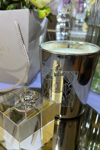 An aromatic candle from VARVARA collection 